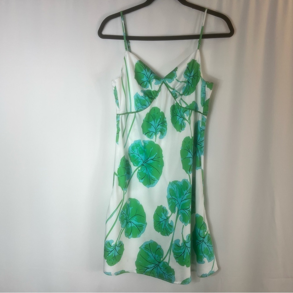 Y2K 90’s style baby doll dress flowy dress size: M